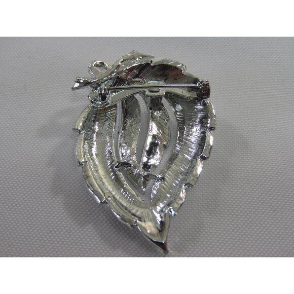 Silver Tone Leaf Brooch Elegant Cottage VTG Texture Y2K Minimalist Neutral Pin - Picture 4 of 5